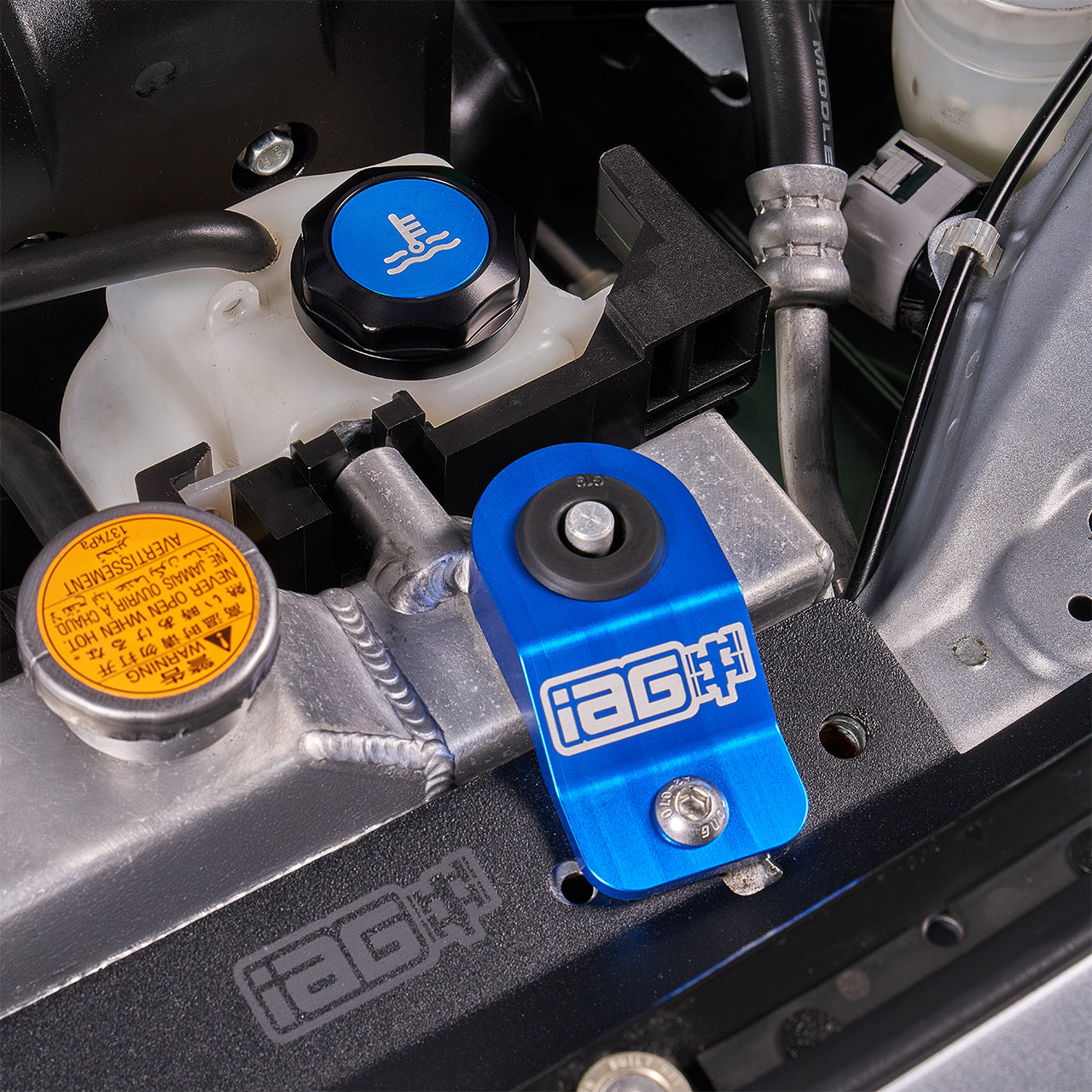 IAG-ACC-5327BL-03.jpg