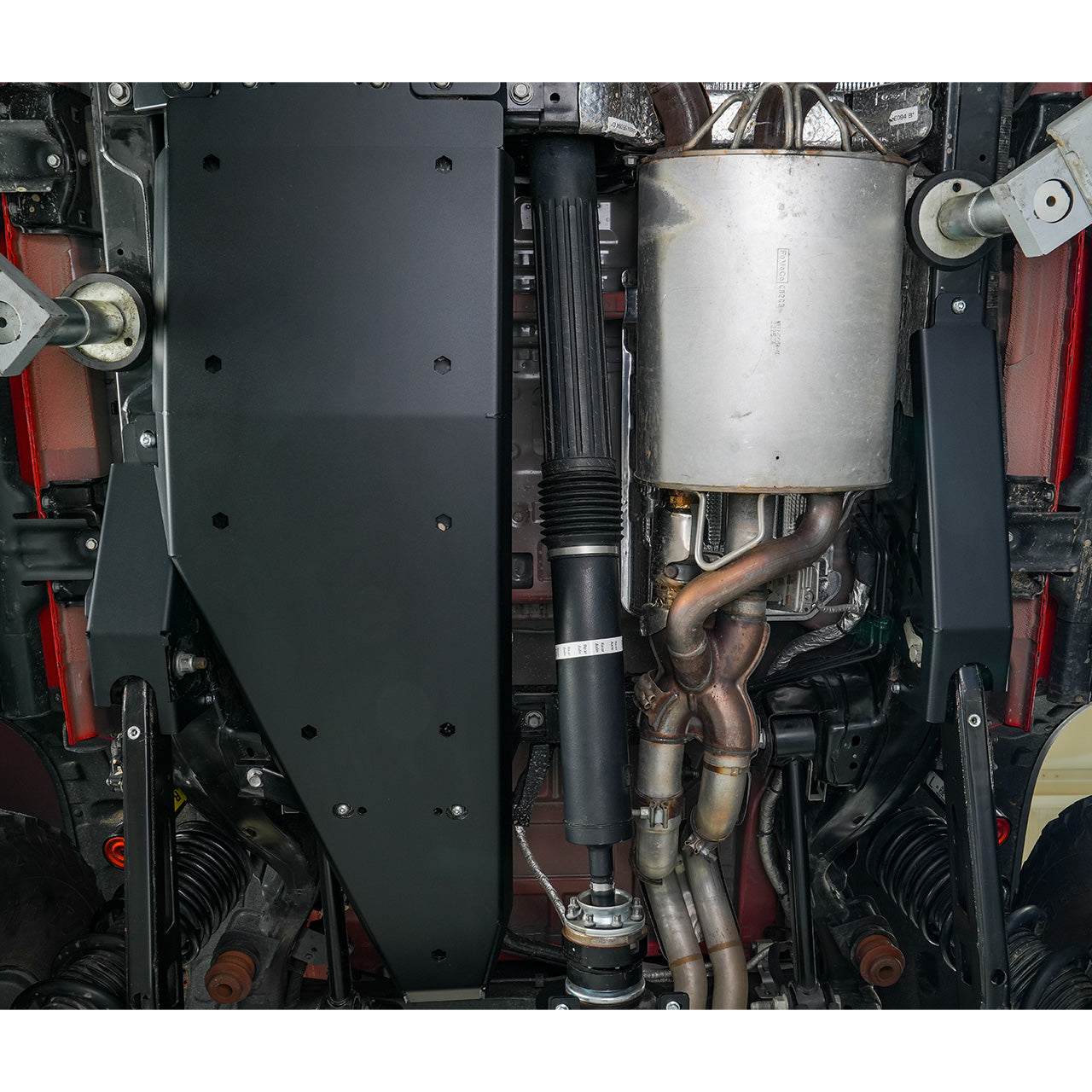 IAG-BDY-F2312-16.jpg