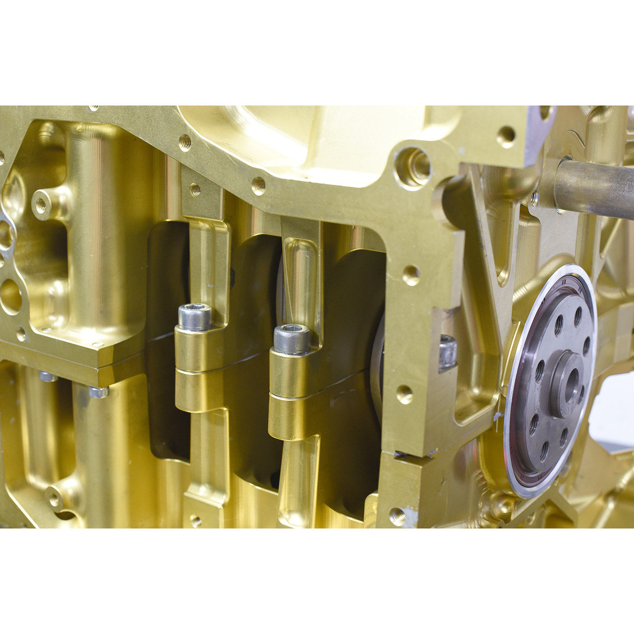 IAG-ENG-1611-03.jpg