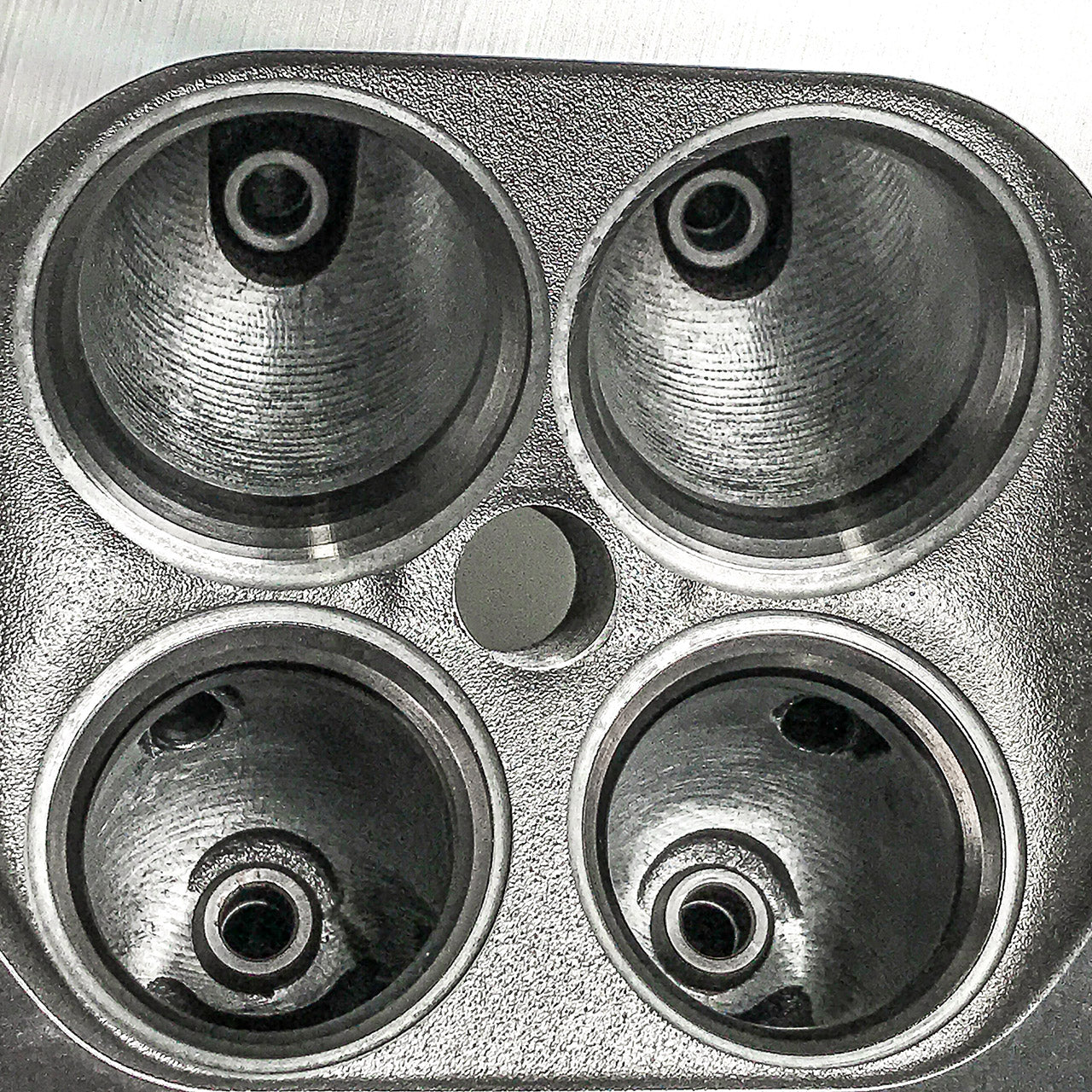 IAG-ENG-3035DS2-05.jpg