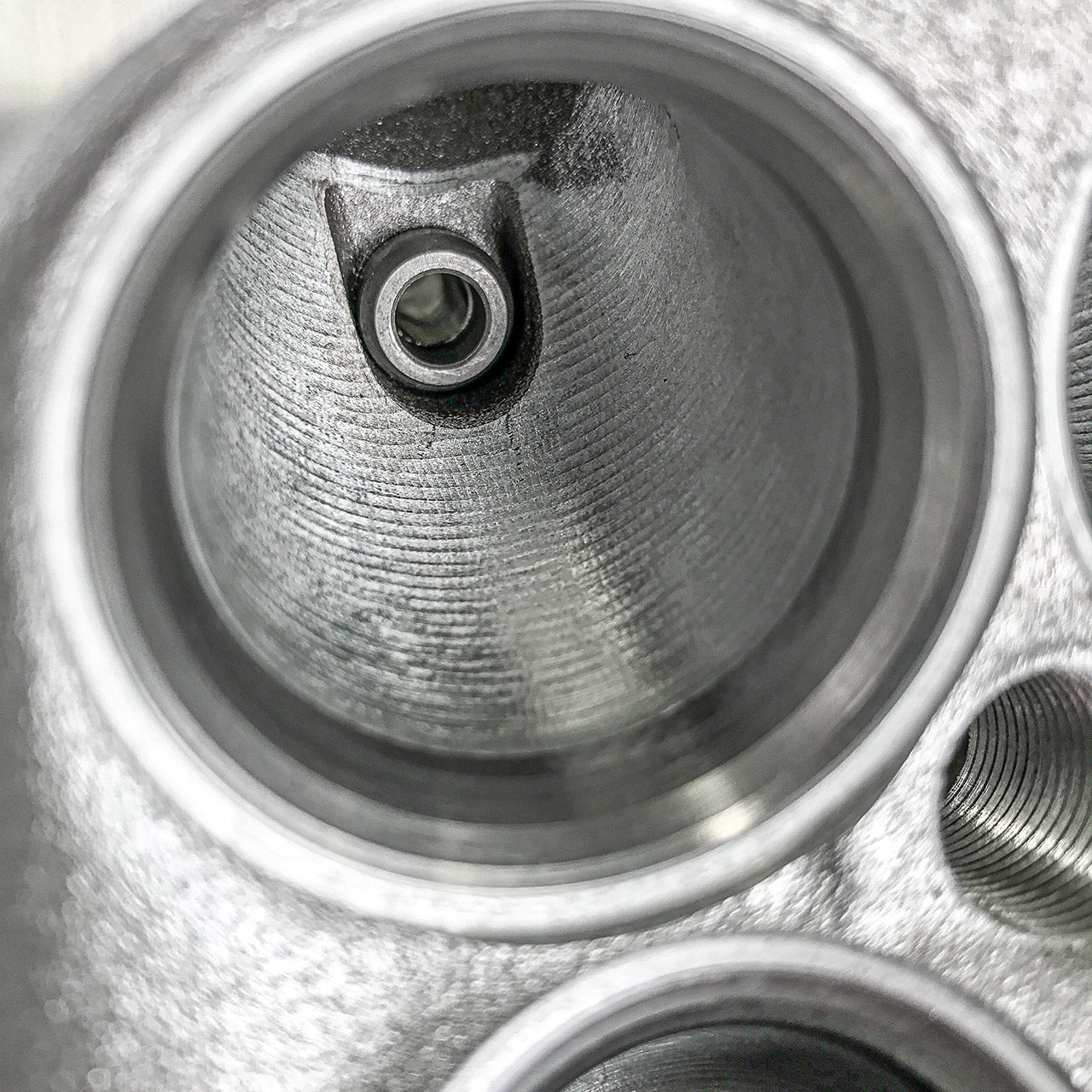 IAG-ENG-3035DS2-06.jpg
