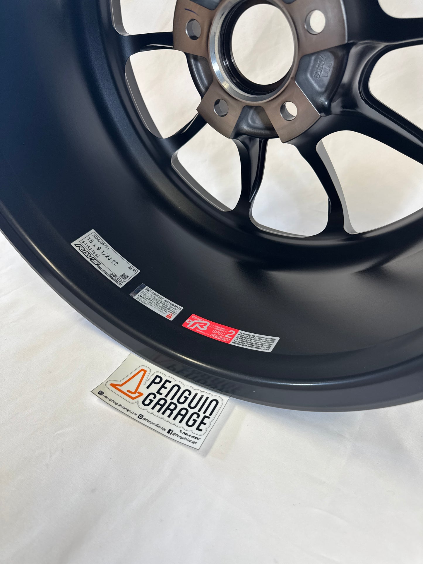 Volk Racing ZE40 18x9.5 +22mm 5x114.3 Shining Bronze Metal
