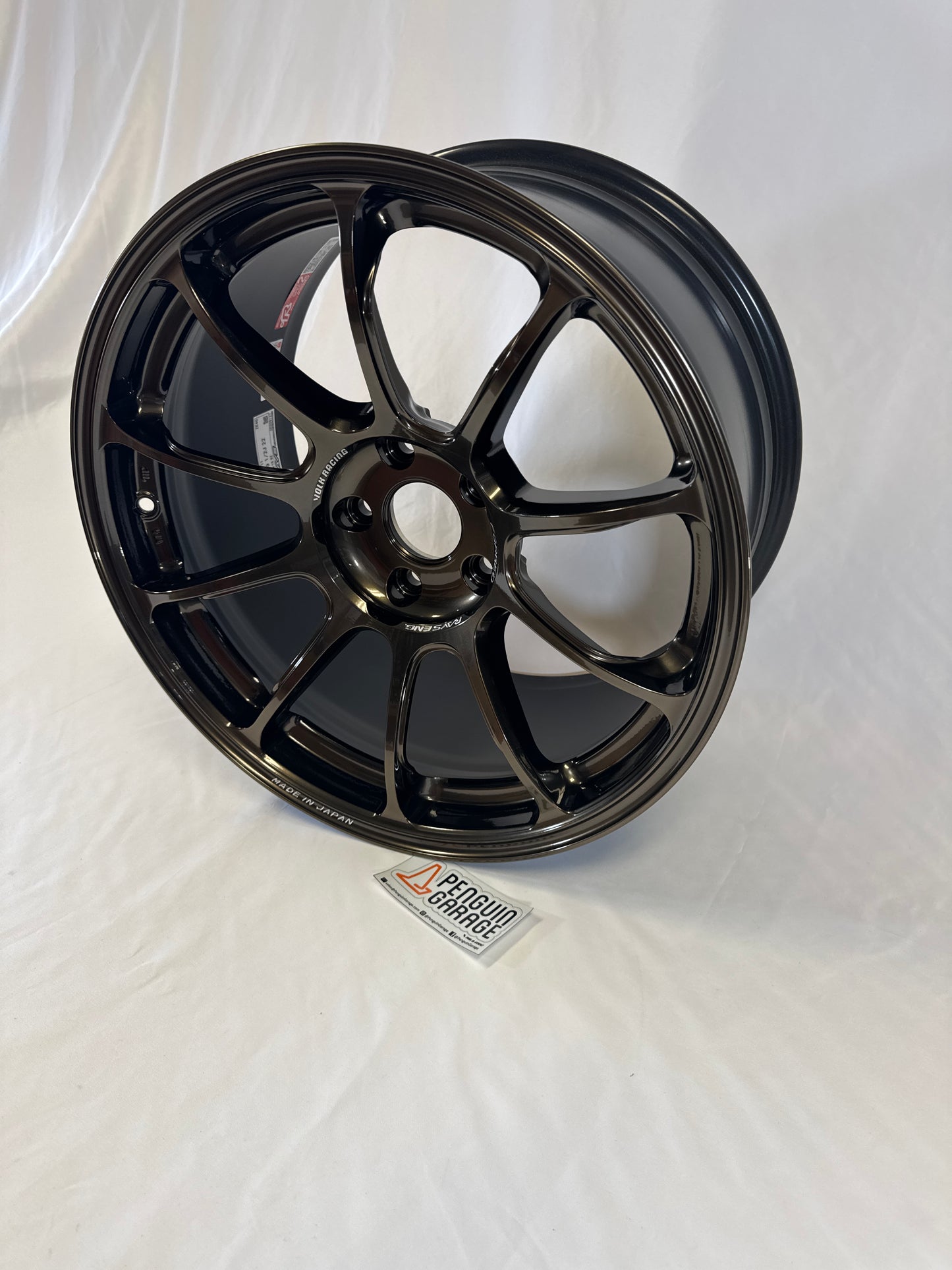 Volk Racing ZE40 18x9.5 +22mm 5x114.3 Shining Bronze Metal