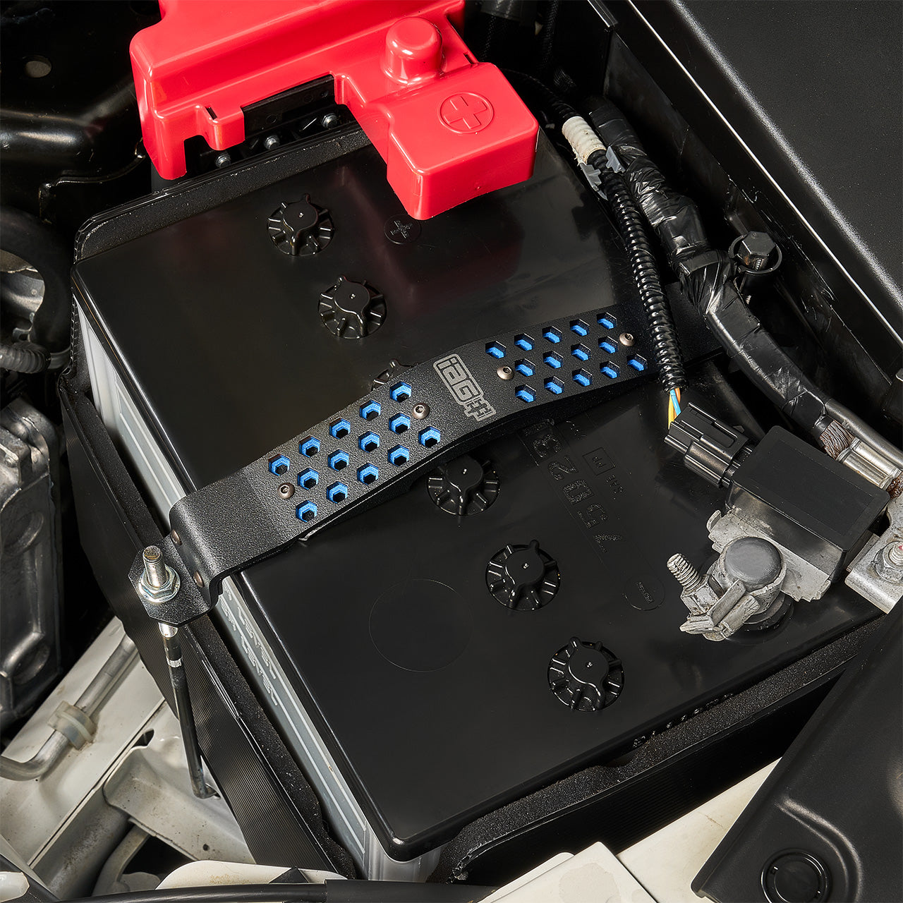IAG-ACC-5329BL-03.jpg
