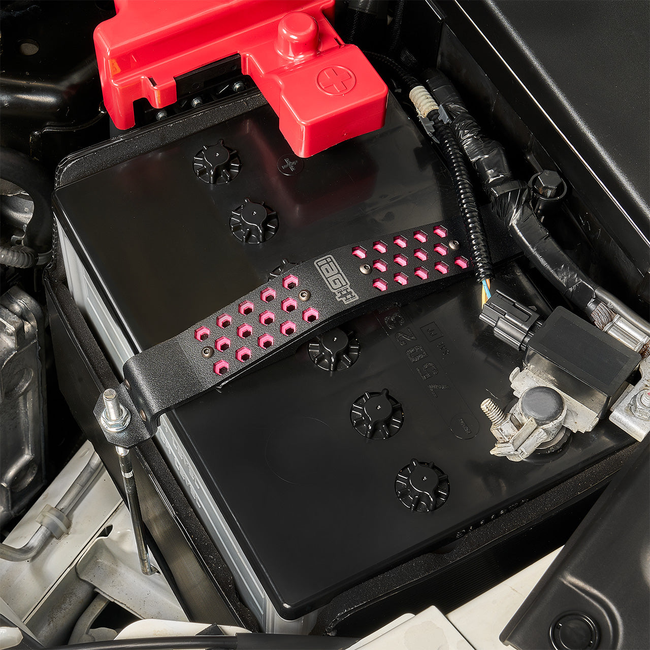 IAG-ACC-5329PK-03.jpg