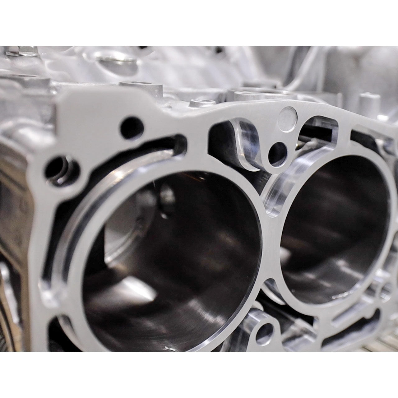 IAG-ENG-C800-03.jpg